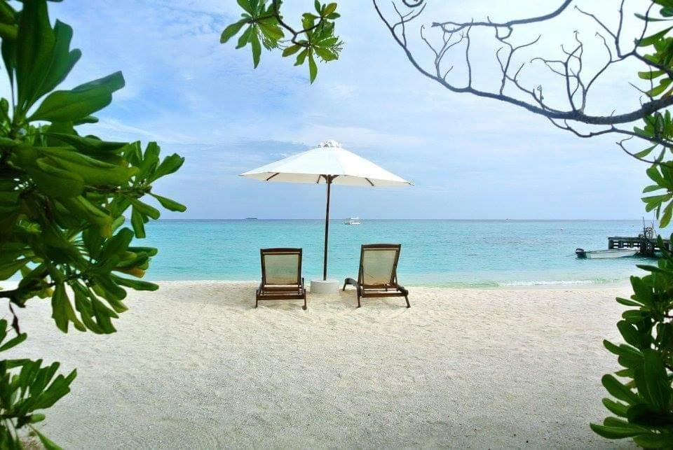 Ukulhas Villa Beach Hotel Екстер'єр фото