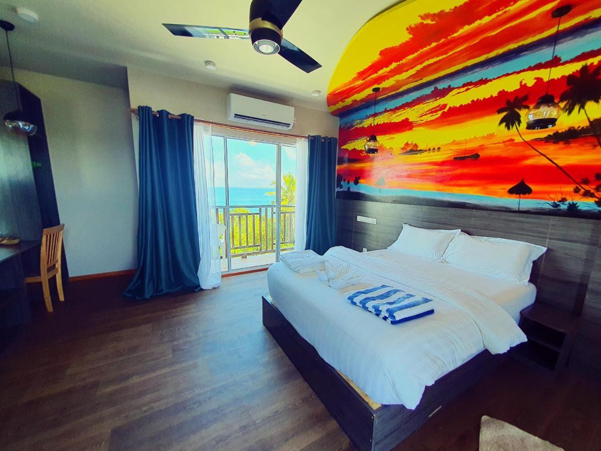 Ukulhas Villa Beach Hotel Екстер'єр фото