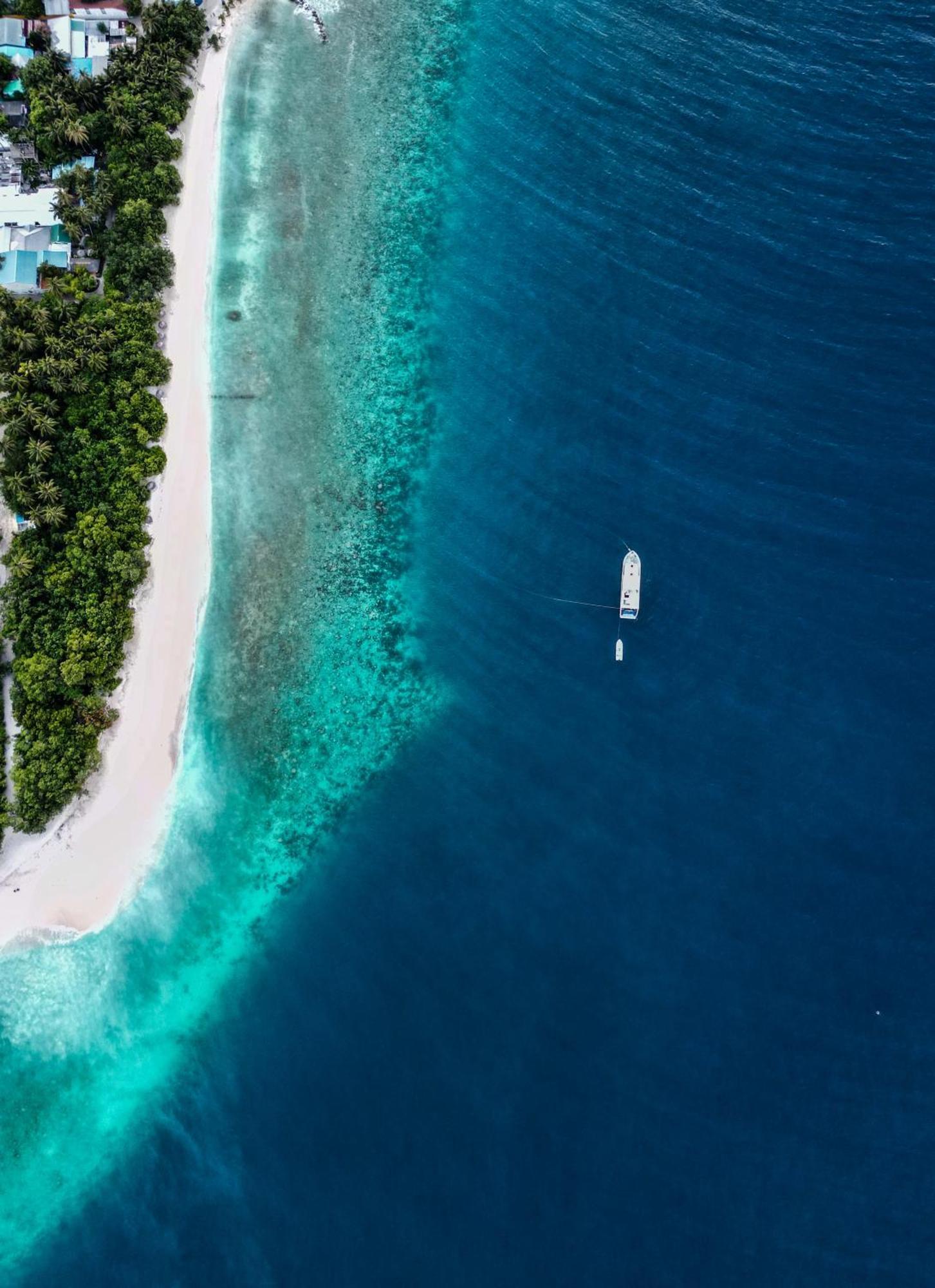 Ukulhas Villa Beach Hotel Екстер'єр фото