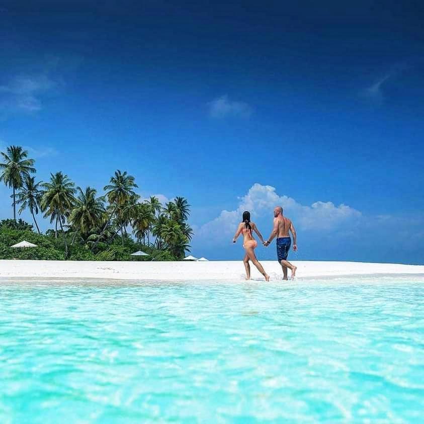 Ukulhas Villa Beach Hotel Екстер'єр фото